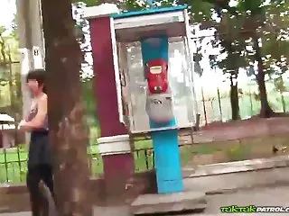 Чувак бесплатный секс зрелых воспользовался тем, что у бабушки был гипс на ноге, и трахнул ее