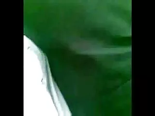 Взрослая порно видео со зрелыми тетками леди трахает себя дилдо на красном диване