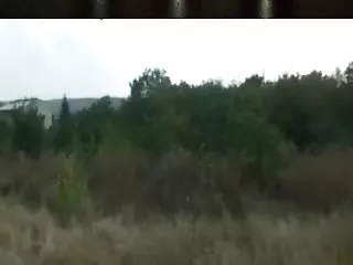Брюнетка в черных чулках мастурбирует молодой с зрелой пальцами